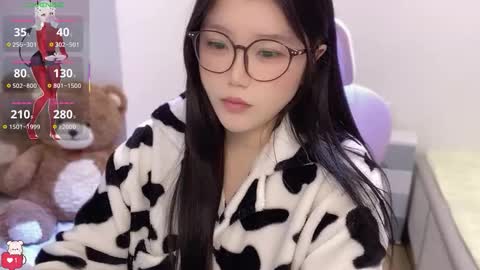 gorgeous girl33 online show from March 1, 12:34 am