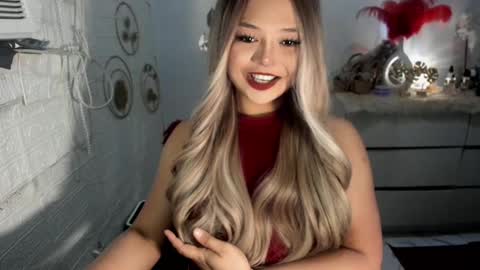 Amanda rose online show from March 9, 7:01 am