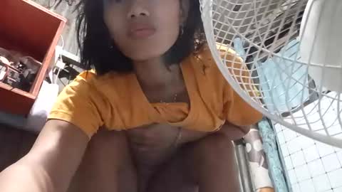 GorgeousPinay babe online show from January 14, 10:36 pm