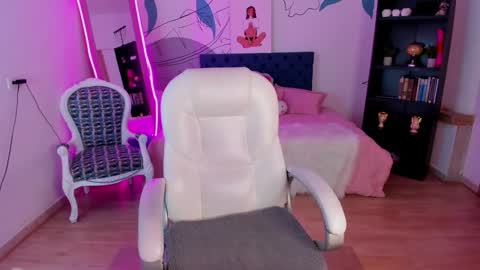 Alice online show from March 2, 6:37 pm