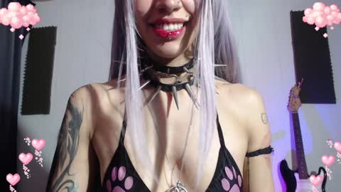        online show from December 7, 7:38 am