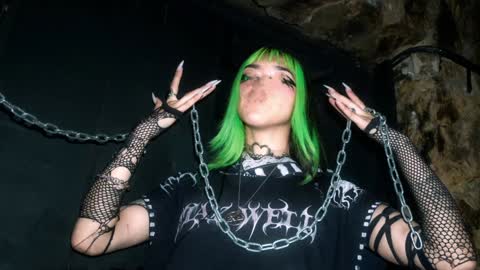        online show from December 8, 6:01 am