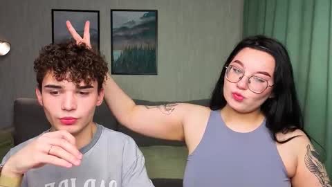 Snapshot of gothicxz chatting on September 9, 6:40 pm HIMORI AND LISAPVT NAKED online show from September 9, 6:40 pm