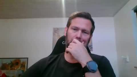 Snapshot of gotta1234 chatting on November 3, 4:19 pm gotta1234 online show from November 3, 4:19 pm