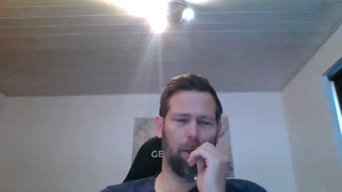 Snapshot of gottalop chatting on November 17, 12:22 pm gottalop online show from November 17, 12:22 pm