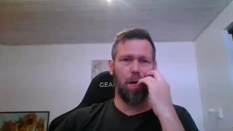 Snapshot of gottalop chatting on December 3, 2:26 pm gottalop online show from December 3, 2:26 pm