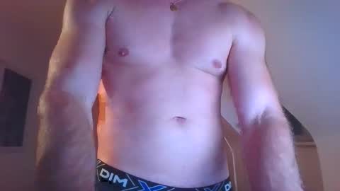 Snapshot of goura2000 chatting on September 23, 9:18 pm goura2000 online show from September 23, 9:18 pm