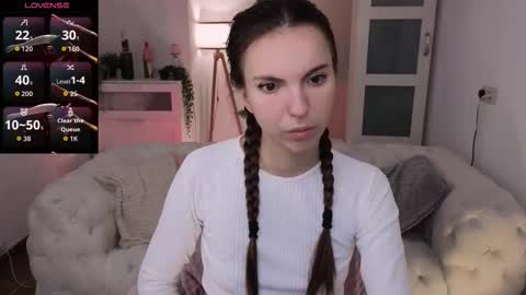 Snapshot of grace_autumn_mood chatting on October 17, 6:16 am grace_autumn_mood online show from October 17, 6:16 am