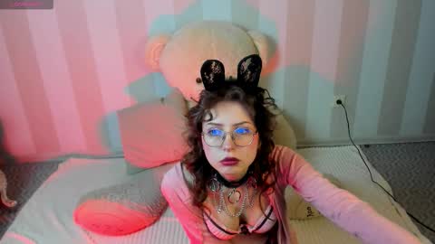 Grace online show from November 22, 9:03 pm