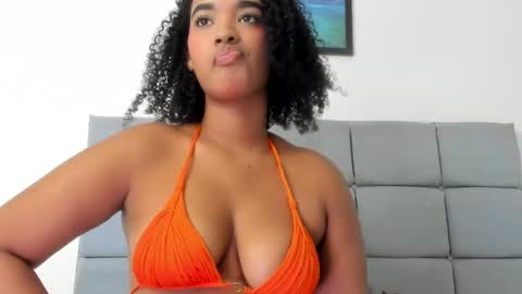Snapshot of grace_browm1 chatting on September 26, 4:05 am grace_browm1 online show from September 26, 4:05 am
