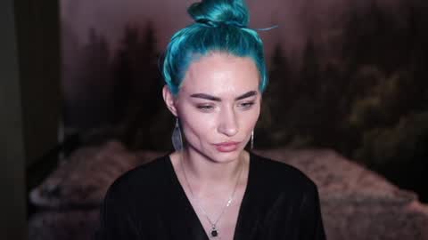 Snapshot of gracegreen chatting on December 1, 4:29 pm I will be glad to see you 30 N 1800 - 2300 gmt3 online show from December 1, 4:29 pm