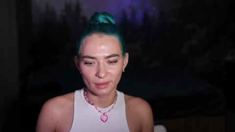 Snapshot of gracegreen chatting on December 8, 4:50 pm I will be glad to see you 30 N 1800 - 2300 gmt3 online show from December 8, 4:50 pm