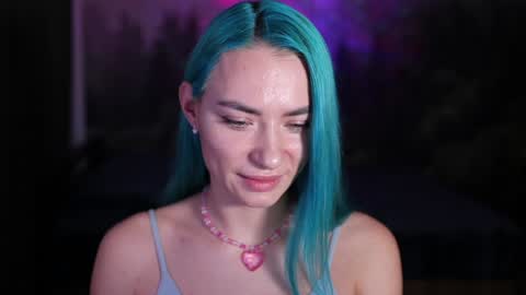 Snapshot of gracegreen chatting on December 10, 5:22 pm I will be glad to see you 30 N 1800 - 2300 gmt3 online show from December 10, 5:22 pm