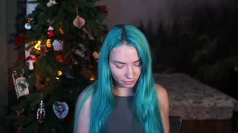 Snapshot of gracegreen chatting on December 17, 12:54 pm I will be glad to see you 30 N 1800 - 2300 gmt3 online show from December 17, 12:54 pm