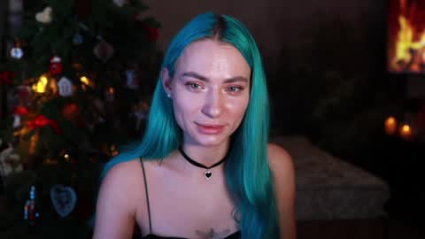 Snapshot of gracegreen chatting on December 27, 5:37 pm I will be glad to see you 30 N 1800 - 2300 gmt3 online show from December 27, 5:37 pm