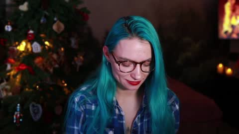 Snapshot of gracegreen chatting on December 28, 6:08 pm I will be glad to see you 30 N 1800 - 2300 gmt3 online show from December 28, 6:08 pm