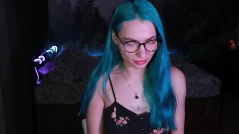 Snapshot of gracegreen chatting on February 10, 6:31 am I will be glad to see you 30 N 1800 - 2300 gmt3 online show from February 10, 6:31 am