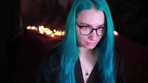 Snapshot of gracegreen chatting on February 17, 6:42 am I will be glad to see you 30 N 1800 - 2300 gmt3 online show from February 17, 6:42 am