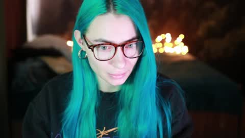 Snapshot of gracegreen chatting on March 9, 7:12 am I will be glad to see you 30 N 1800 - 2300 gmt3 online show from March 9, 7:12 am