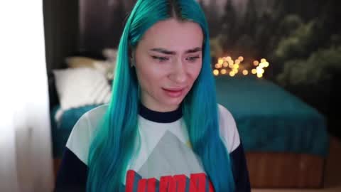 Snapshot of gracegreen chatting on March 11, 7:37 am I will be glad to see you 30 N 1800 - 2300 gmt3 online show from March 11, 7:37 am