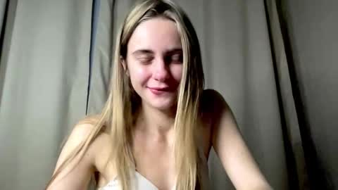 Snapshot of gracetorrezz chatting on October 24, 4:36 pm gracetorrezz online show from October 24, 4:36 pm