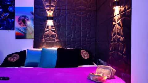 Snapshot of graceymilf999 chatting on November 13, 11:31 am Gracey Milf online show from November 13, 11:31 am