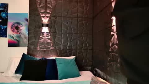 Snapshot of graceymilf999 chatting on November 22, 11:53 am Gracey Milf online show from November 22, 11:53 am