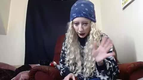 gracielynne1989 online show from December 22, 8:39 pm