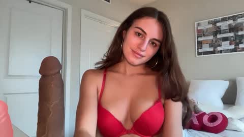 Gracie Smith online show from September 17, 8:32 pm