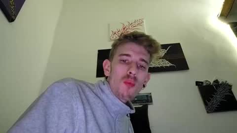 Snapshot of graff4 chatting on January 14, 6:49 pm Smallcom online show from January 14, 6:49 pm