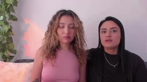 Snapshot of grave_duo chatting on October 23, 6:50 pm GRAVE DUO online show from October 23, 6:50 pm