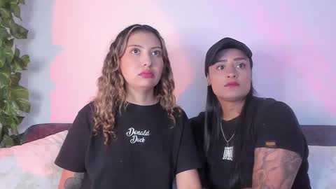 Snapshot of grave_duo chatting on October 28, 9:06 pm GRAVE DUO online show from October 28, 9:06 pm