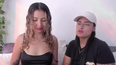 Snapshot of grave_duo chatting on November 19, 8:09 pm GRAVE DUO online show from November 19, 8:09 pm