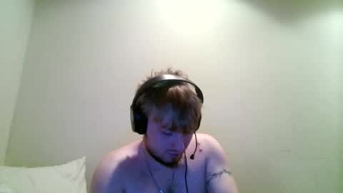 gravewalker22 online show from February 1, 3:05 am