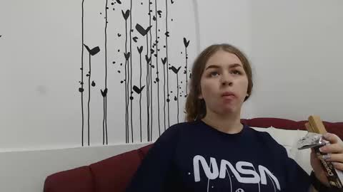 Snapshot of grecia_rouse chatting on September 18, 12:34 am  GRECIA  online show from September 18, 12:34 am