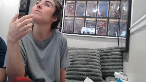 Snapshot of greekgodandgoddess chatting on February 6, 3:59 am greekgodandgoddess online show from February 6, 3:59 am