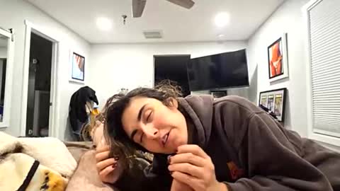 Snapshot of greekgodandgoddess chatting on October 29, 4:59 am greekgodandgoddess online show from October 29, 4:59 am