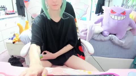 Snapshot of greeneyedlovexo chatting on September 23, 4:10 pm GreenEyedLovexo online show from September 23, 4:10 pm
