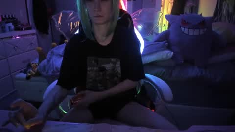 Snapshot of greeneyedlovexo chatting on September 25, 6:06 am GreenEyedLovexo online show from September 25, 6:06 am