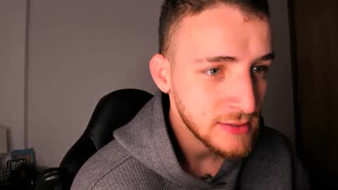 Snapshot of greeneyes_col chatting on October 3, 11:40 am Juan online show from October 3, 11:40 am