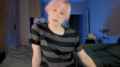 Snapshot of gregory_byyrd chatting on May 28, 9:12 pm Greg-independent model online show from May 28, 9:12 pm
