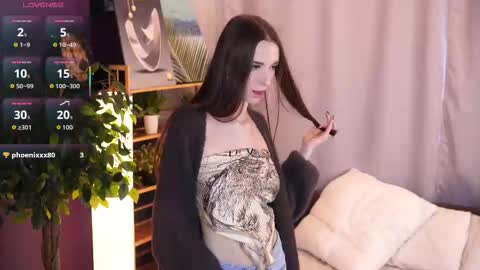 Snapshot of gregoryturnbo chatting on November 2, 3:20 am Ivy online show from November 2, 3:20 am