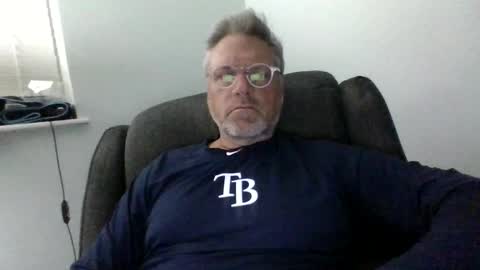 Snapshot of gregthickdix chatting on November 8, 4:23 am mmm hmmm online show from November 8, 4:23 am