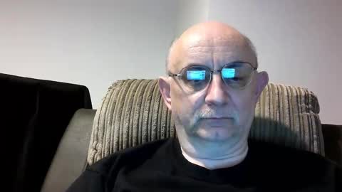 Snapshot of grey_dom chatting on December 6, 8:29 pm Master Sir online show from December 6, 8:29 pm