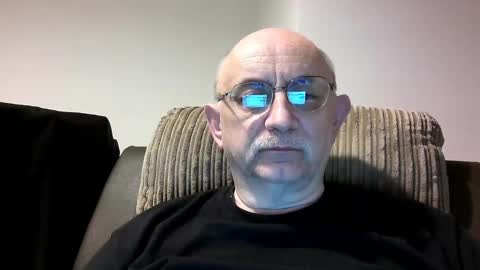 Snapshot of grey_dom chatting on December 11, 9:12 pm Master Sir online show from December 11, 9:12 pm