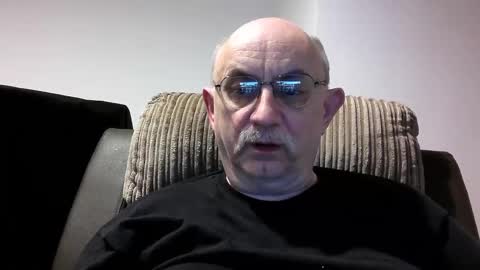 Snapshot of grey_dom chatting on December 14, 9:45 pm Master Sir online show from December 14, 9:45 pm