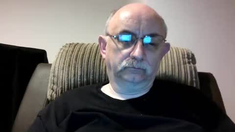 Snapshot of grey_dom chatting on December 22, 8:14 pm Master Sir online show from December 22, 8:14 pm