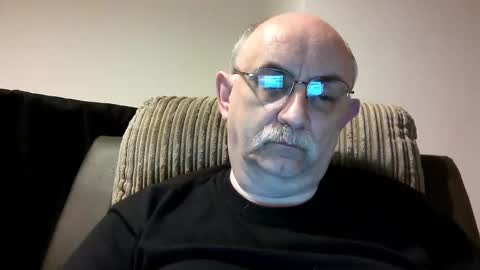 Snapshot of grey_dom chatting on December 24, 5:55 pm Master Sir online show from December 24, 5:55 pm