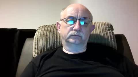 Snapshot of grey_dom chatting on December 26, 10:09 pm Master Sir online show from December 26, 10:09 pm