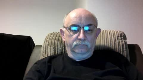 Snapshot of grey_dom chatting on December 30, 3:57 pm Master Sir online show from December 30, 3:57 pm